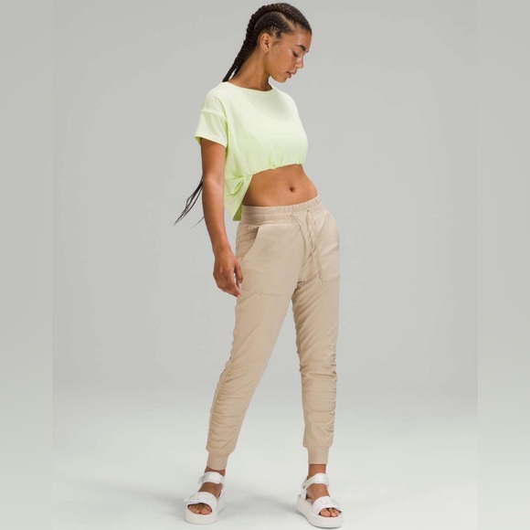 Lululemon Beyond the Studio 7/8 Jogger Trench (First Release) Athleisure Sz 14 - Picture 1 of 11